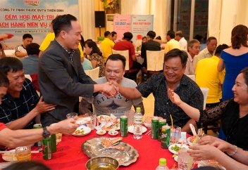 anh-cong-ty-08.jpg