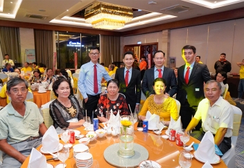 anh-cong-ty-19.jpg