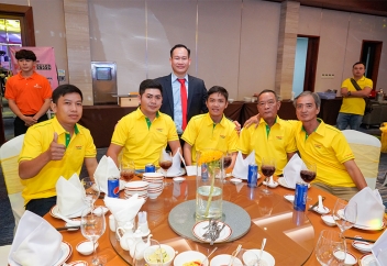 anh-cong-ty-18.jpg